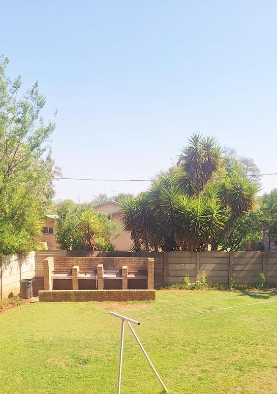 To Let 2 Bedroom Property for Rent in Baillie Park North West